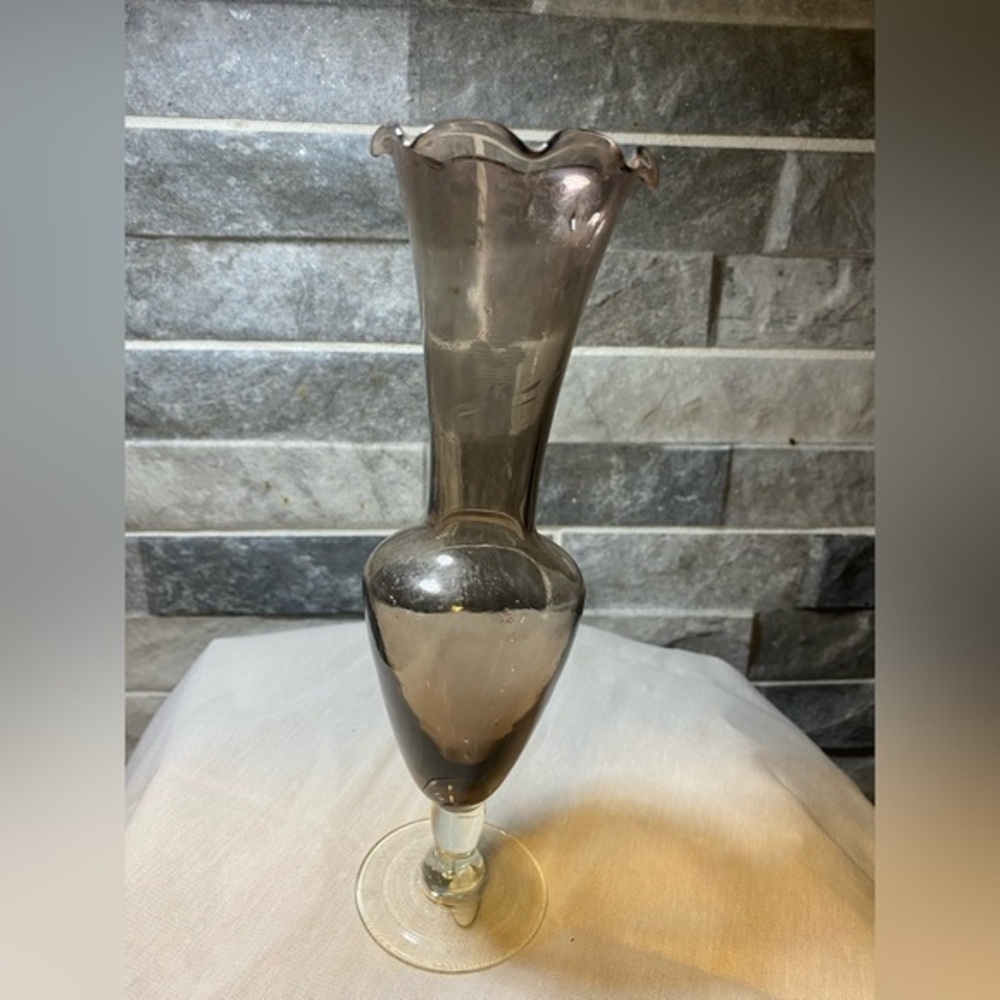Vintage Smoked Glass 8” Bud Vase‎